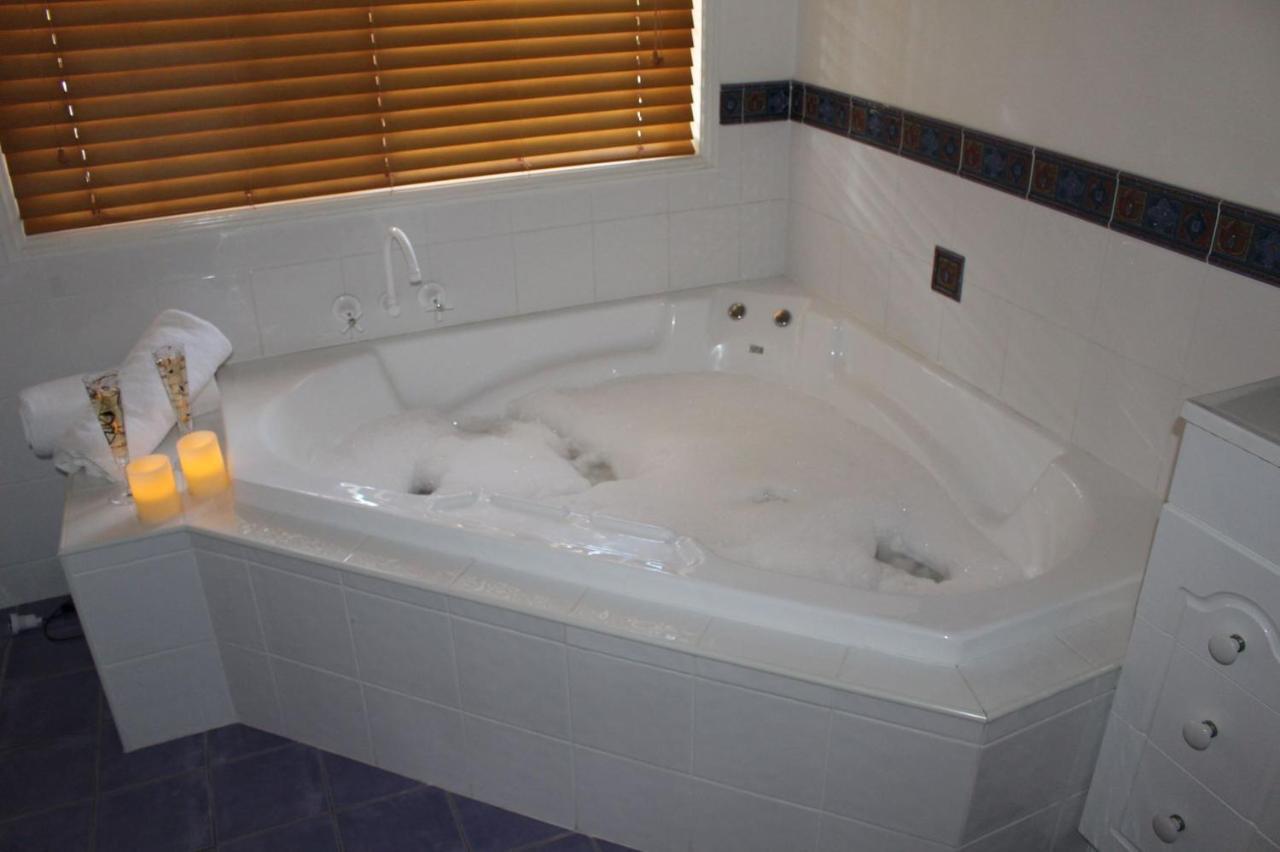 Granite Gardens Cottages & Lake Retreat Stanthorpe Esterno foto