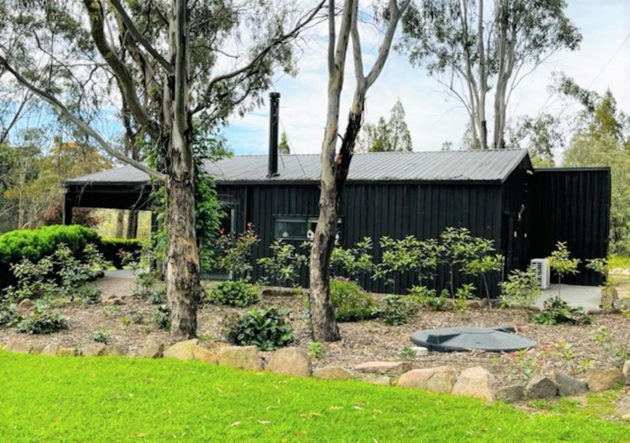 Granite Gardens Cottages & Lake Retreat Stanthorpe Esterno foto