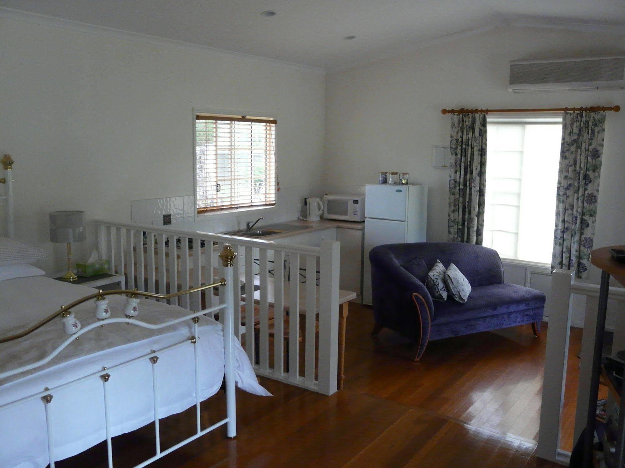 Granite Gardens Cottages & Lake Retreat Stanthorpe Esterno foto