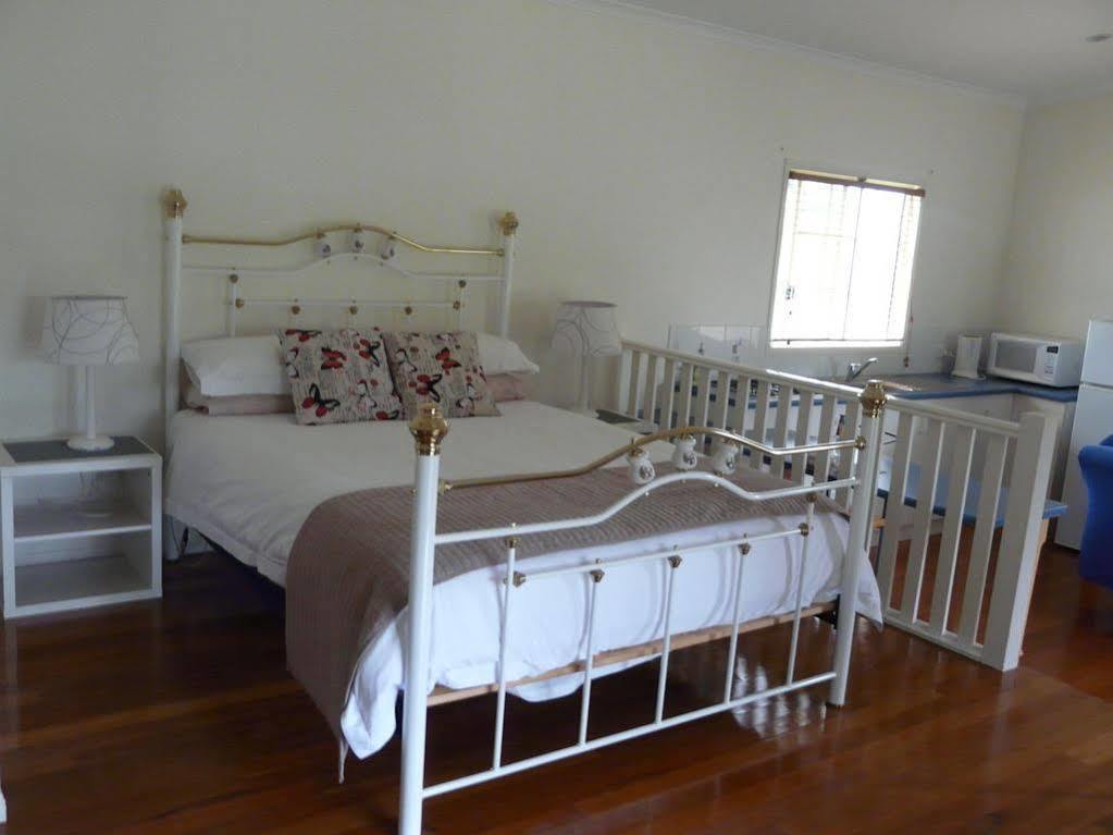 Granite Gardens Cottages & Lake Retreat Stanthorpe Esterno foto