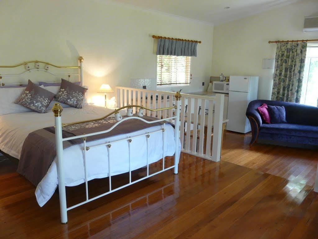 Granite Gardens Cottages & Lake Retreat Stanthorpe Esterno foto